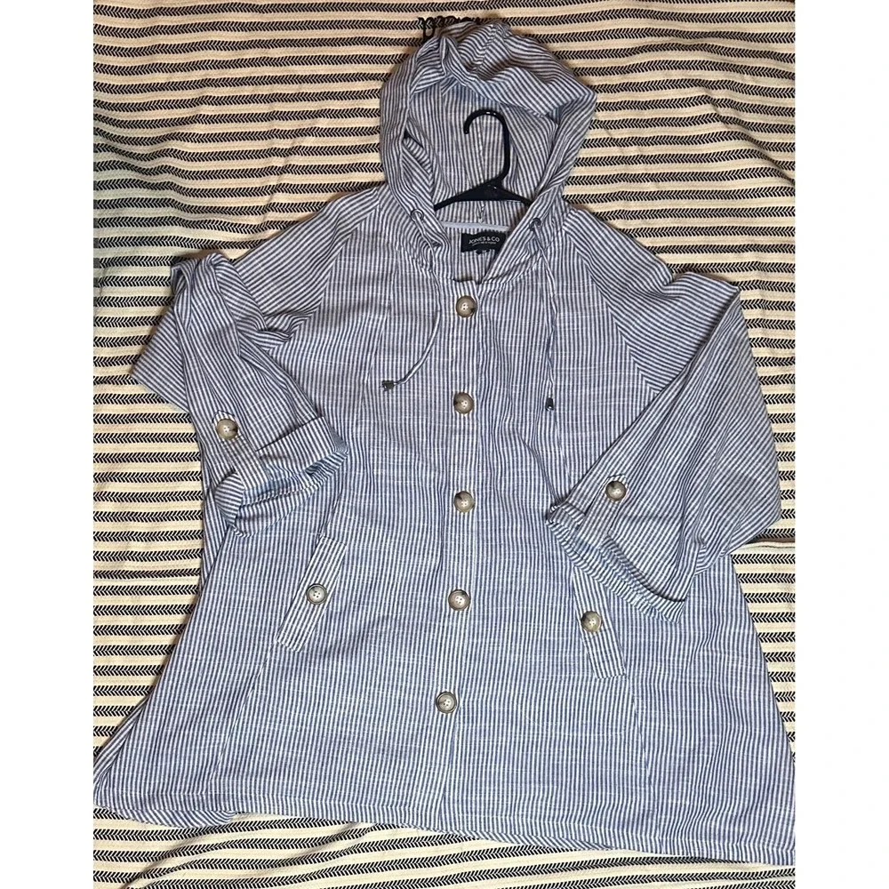 Jones and CO Womans Striped White and BluenUtility Jacket in 3x - Picture 1 of 6